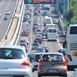 Maltempo: stop a mezzi pesanti su strade a autostrade Firenze